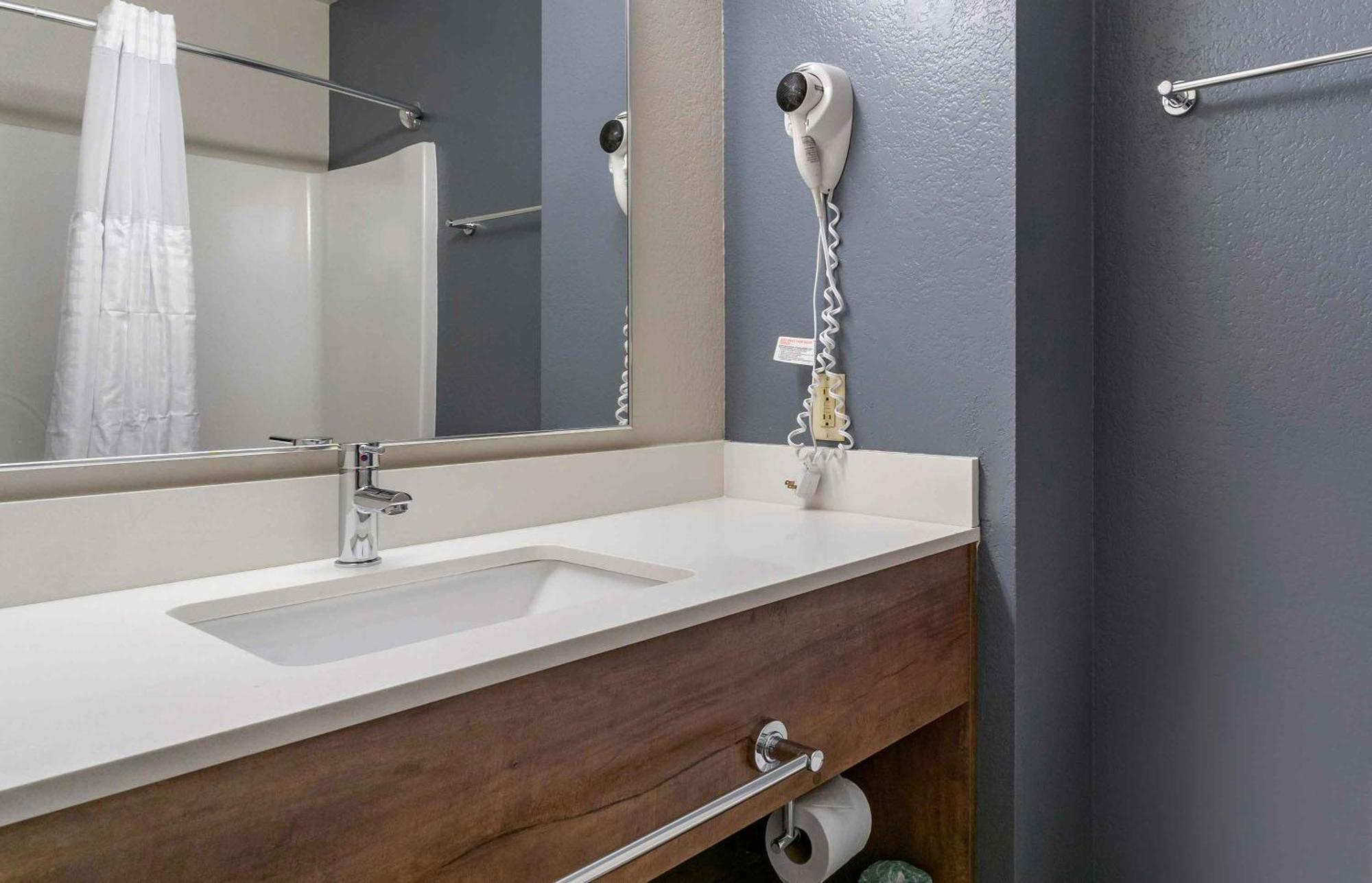 Extended Stay America Premier Suites - Belgrade - Bozeman - Yellowstone Airport エクステリア 写真
